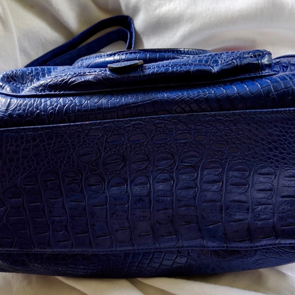 Array Purse - Picture 7 of 8